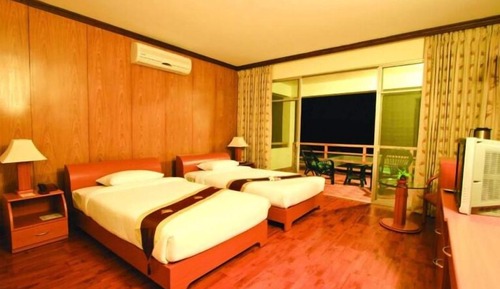 Habitación Deluxe con 1 cama doble o 2 individuales, vistas al jardín