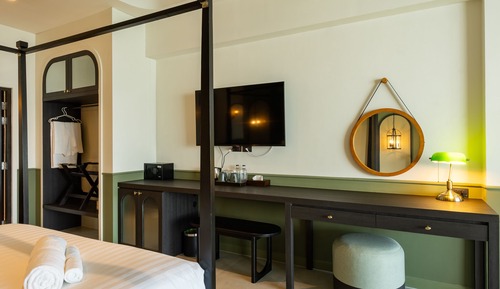 Habitación superior, 1 cama de matrimonio grande, no fumadores, vistas a la ciudad