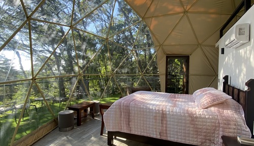 Tienda romántica, 1 cama de matrimonio, terraza, vistas a la montaña