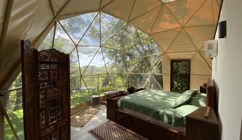 Tienda de luna de miel, 1 cama de matrimonio grande, terraza, vistas a la montaña