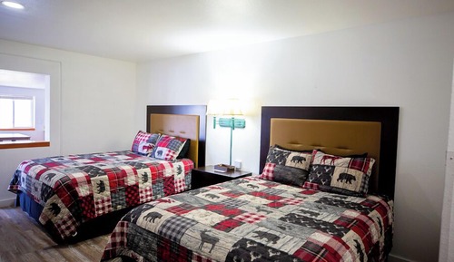 Suite estudio, 2 camas de matrimonio, cocina, vistas al río