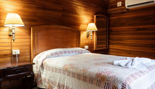 Habitación básica doble de uso individual, 1 cama de matrimonio
