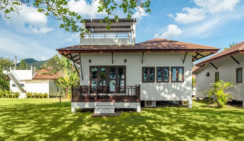 Villa with Sea View