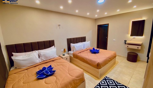 Junior Quadruple Room With Pyramids View