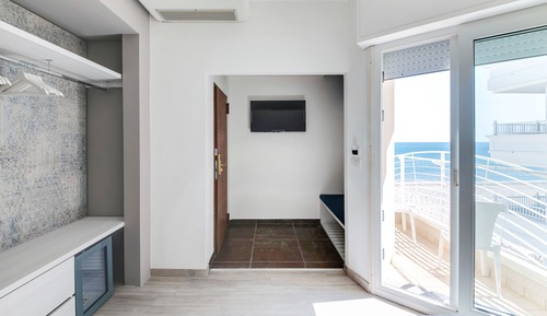 Habitación superior con 1 cama doble o 2 individuales