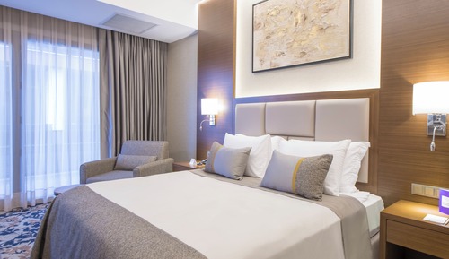 Suite junior, 1 cama de matrimonio grande con sofá cama, balcón