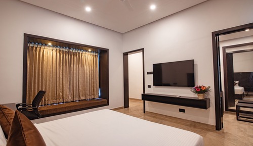 Suite, 1 cama de matrimonio grande, fumadores, vistas a la piscina