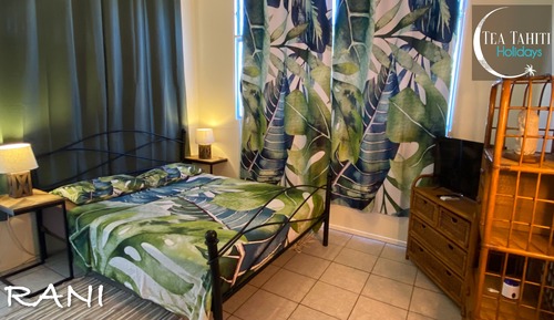 Habitación clásica doble, 1 cama de matrimonio, baño privado, junto a la piscina