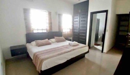 Apartamento exclusivo, junto a la playa