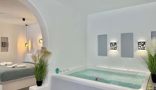 Junior Suite with Indoor hot tub