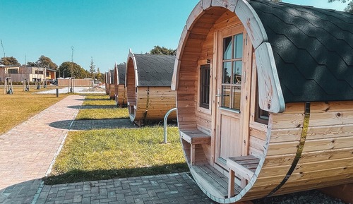 Habitación básica doble, 1 cama de matrimonio grande