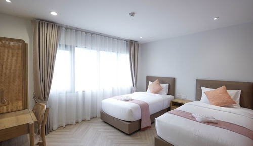 Habitación Deluxe con 1 cama doble o 2 individuales, 2 camas individuales, no fumadores