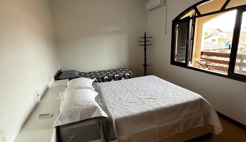 Habitación cuádruple superior, varias camas