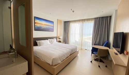 Habitación Deluxe, vistas parciales al mar