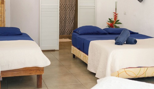 Habitación cuádruple estándar