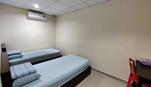 Habitación Confort con 1 cama doble o 2 individuales