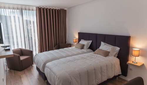 Habitación estándar con 1 cama doble o 2 individuales