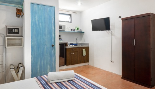 City Studio, Kitchenette
