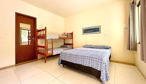 Habitación cuádruple estándar