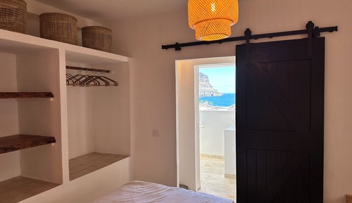 Apartamento exclusivo, 2 habitaciones, vistas al mar, mirando al mar