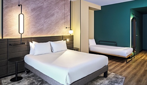 Habitación triple ejecutiva, 1 cama de matrimonio con sofá cama