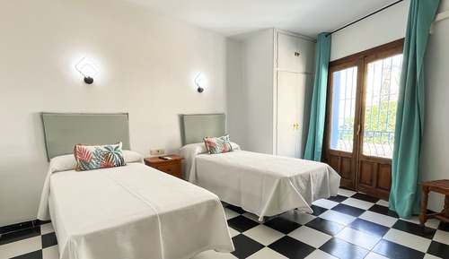 Habitación estándar con 2 camas individuales