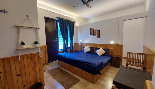 King Room with Mountain View