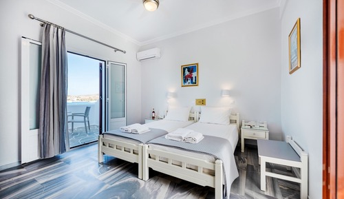 Habitación con 2 camas individuales, vistas al mar