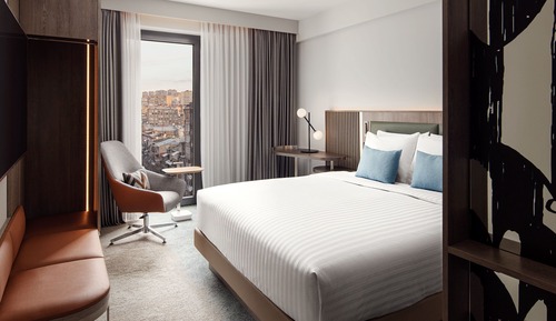 Habitación superior, 1 cama de matrimonio grande, vistas a la ciudad