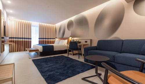 Suite junior, 1 cama de matrimonio grande, no fumadores, balcón