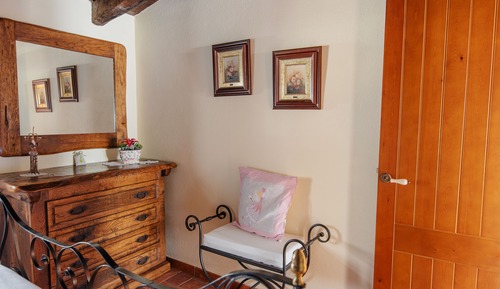 Apartamento superior, 1 cama de matrimonio con sofá cama, baño privado, vistas al jardín
