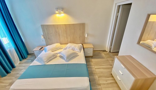Apartamento junior, balcón