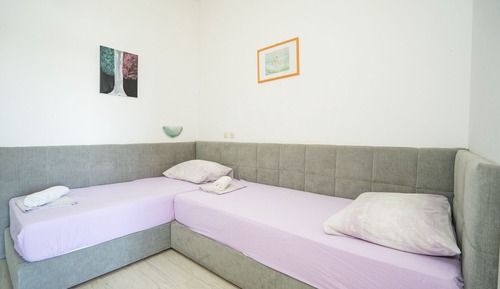 Classic Apartment, 1 Double Bed and 2 Twin Sofa Beds