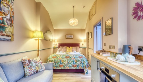 Apartamento básico, baño privado