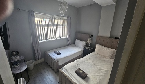 Habitación económica con 2 camas individuales