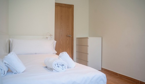 Apartamento, 2 habitaciones, terraza, junto a la playa
