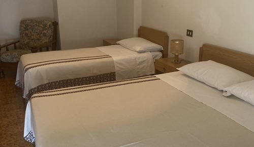 Habitación triple básica