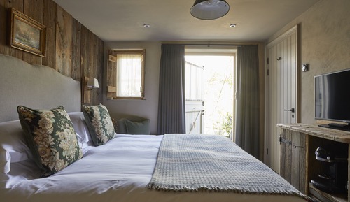 Snug Terrace