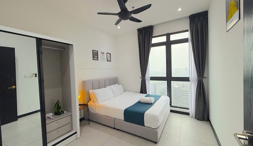 Apartamento presidencial, 2 habitaciones, frigorífico, vistas a la ciudad