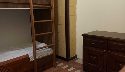 Habitación económica con 1 cama doble o 2 individuales