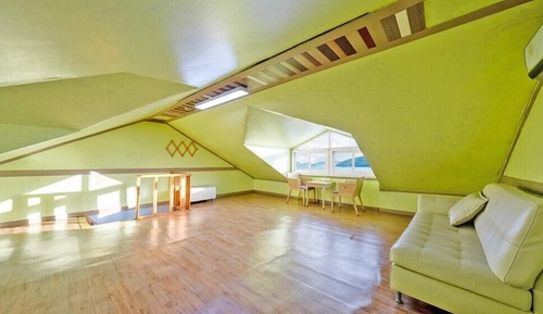 Habitación (202)