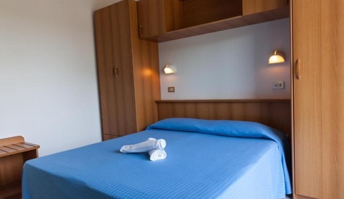 Habitación con 1 cama doble o 2 individuales