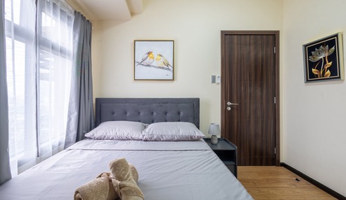 Apartamento ejecutivo, 1 cama de matrimonio con sofá cama, acceso a la piscina, vistas a la ciudad