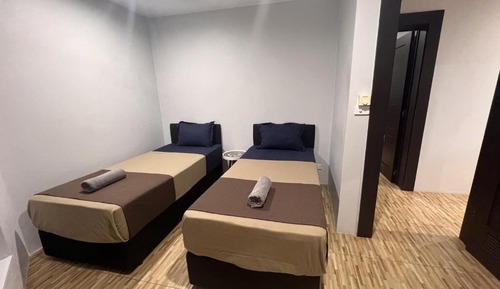 Apartamento ejecutivo, varias camas, vistas a la piscina