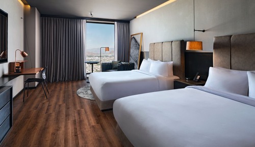 Habitación estándar, 2 camas de matrimonio, vistas a la ciudad