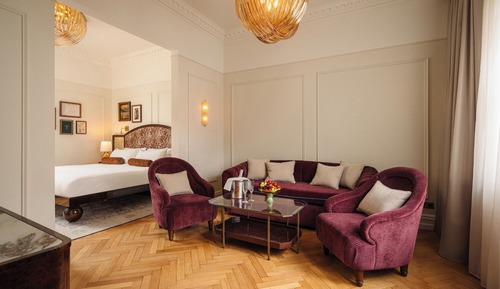 Suite superior (Hankar)