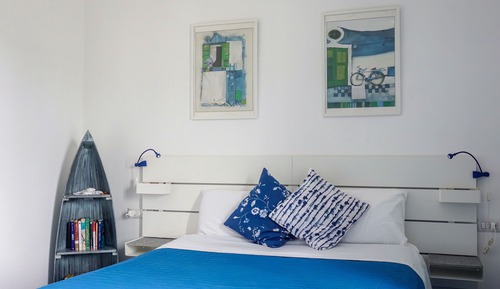 Habitación estándar con 1 cama doble o 2 individuales