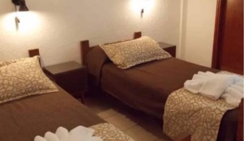 Habitación clásica con 2 camas individuales