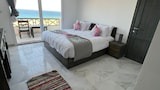 Superior Room, 1 Bedroom, Pool View