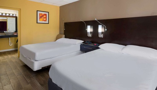Habitación estándar, 2 camas dobles, no fumadores